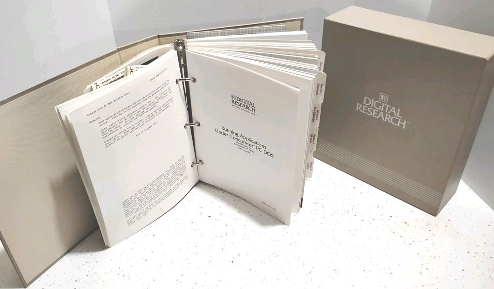 Digital Research Concurrent PC-DOS 4.1 System Builders Guide-85' Binder & Disks