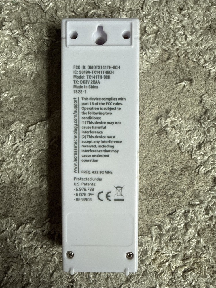 T La Crosse Technology TX141TH-BCH Wireless Temperature & Humidity Sensor