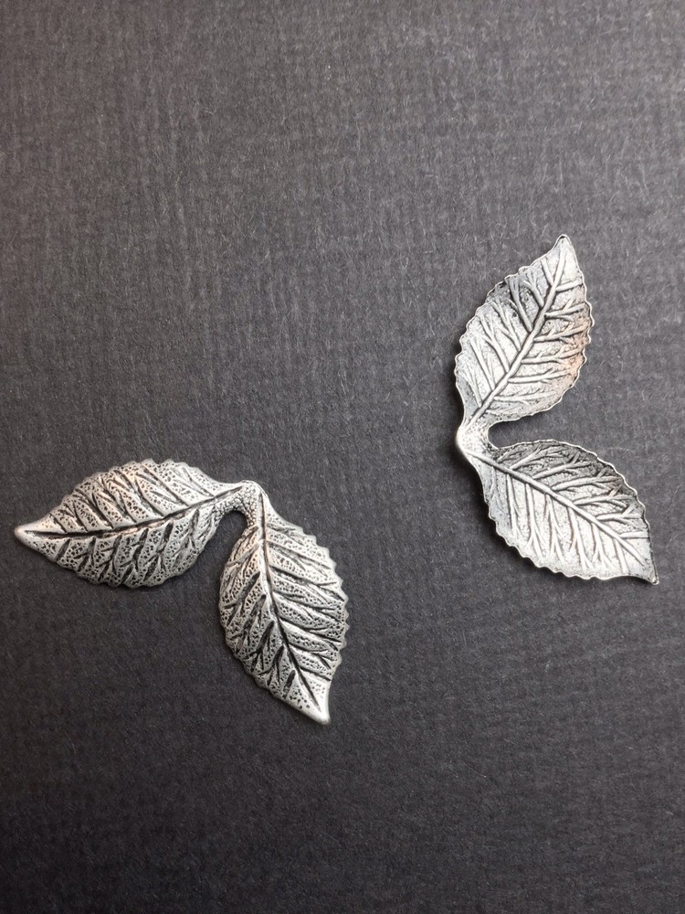 31834 - 3 Pc Double Leaf Brass Jewelry Finding SILVER Oxidized
