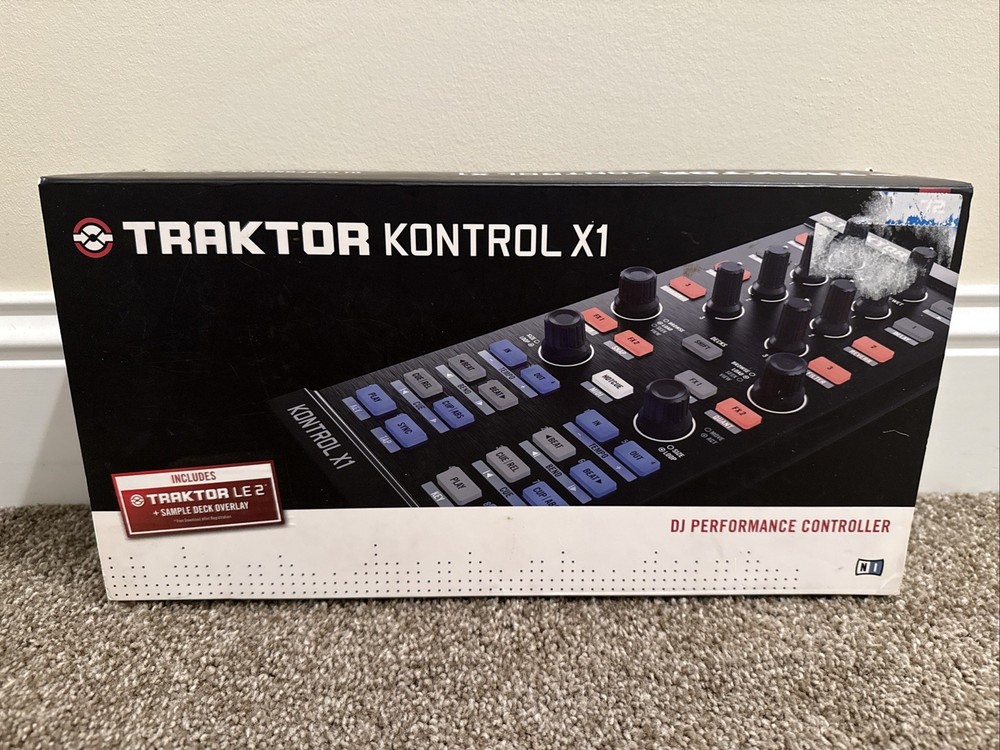 Native Instruments TRAKTOR KONTROL X1 DJ Controller Mixer Effector Looper