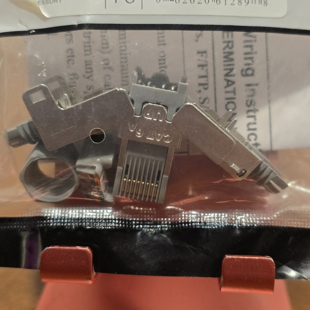 Hubbell SP6A Cat6A, Shielded Filed Term Plug, Silver Single