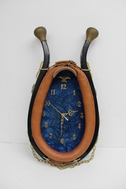 Classic Saddle Clock- Elegant Equestrian-themed Wall Clock for Home Decor