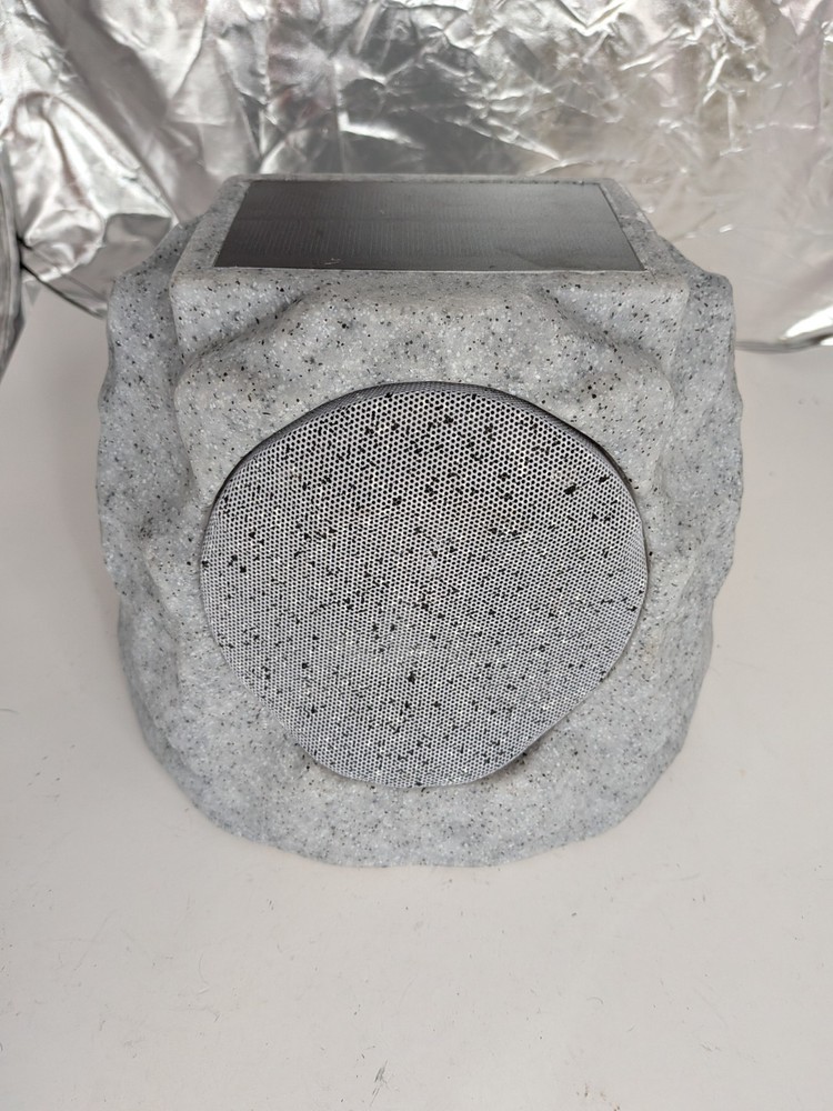 Solar LED Stone with Bluetooth BT Speaker