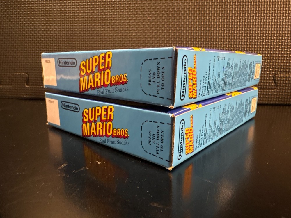 Super Mario Bros fruit snacks - 2 empty custom design display boxes
