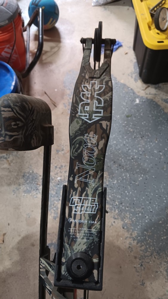 PSE Nova Compound Bow- Right Handed