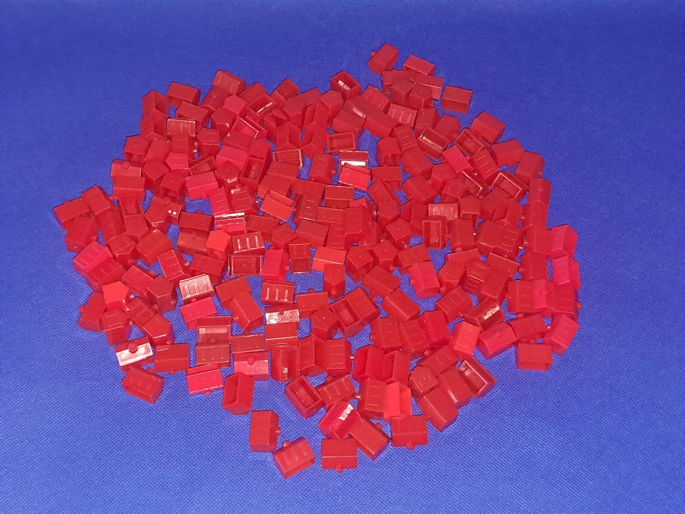 200 Monopoly Red Plastic Hotels