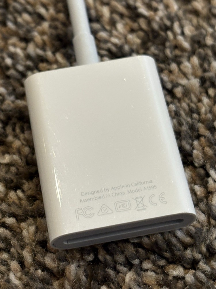 Apple Lightning To SD Card Camera Reader Items In Good Condition,Box Has Damage
