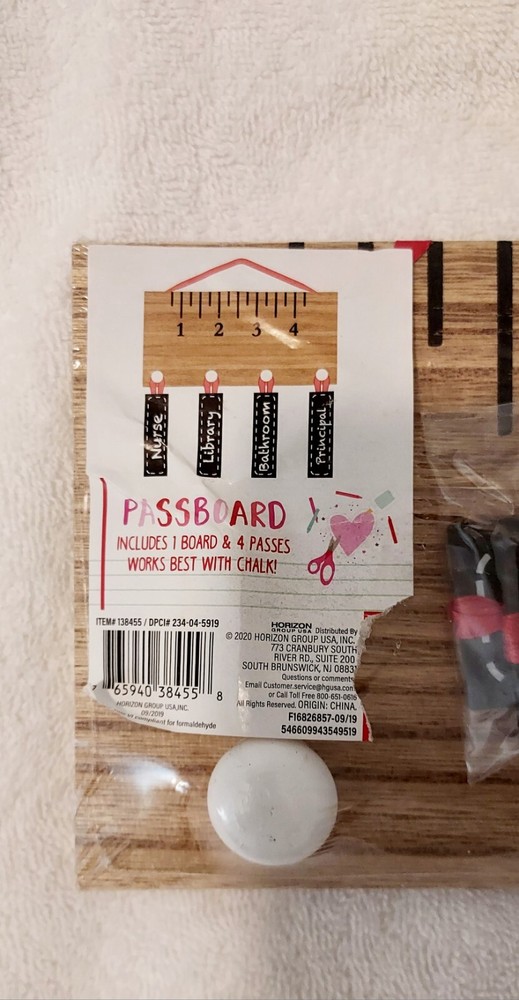 ELEMENTARY SCHOOL HALL PASS BOARD - 5"H X 11"W