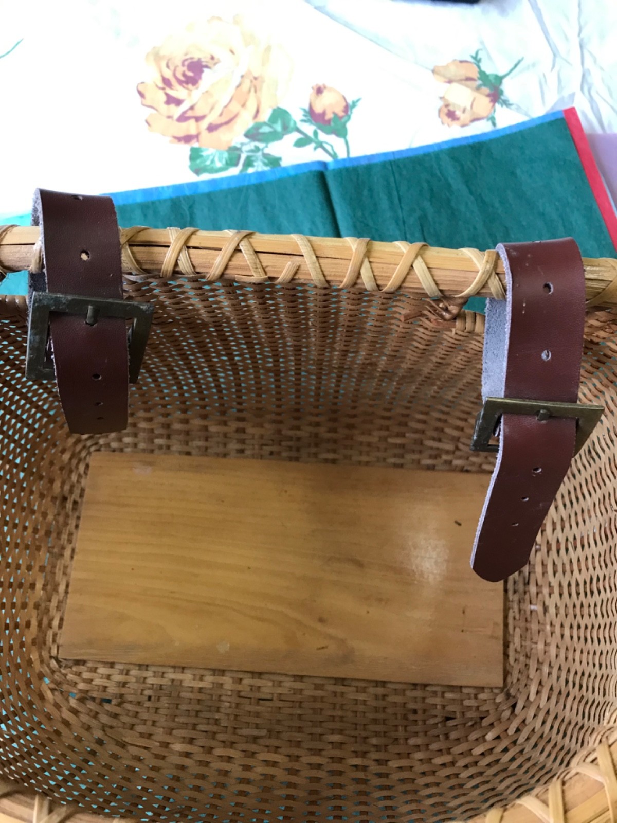 L.L.Bean Nantucket wicker bike basket used once with tags leather straps