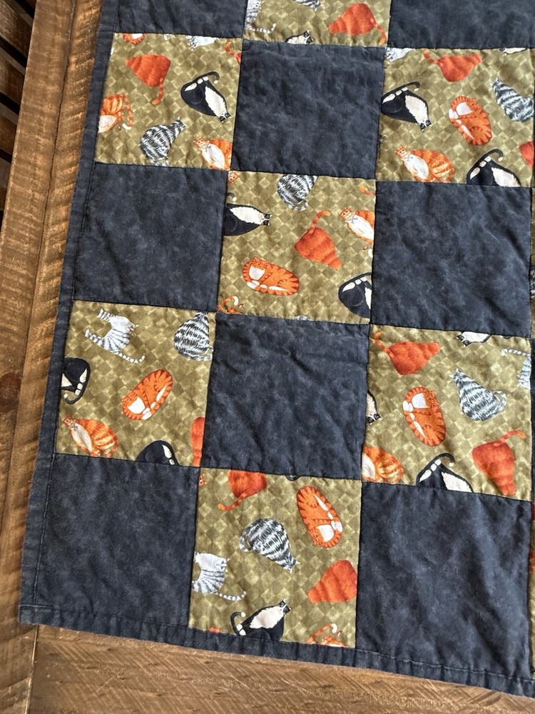 Project Linus Cat Kitty Quilt Patchwork Square Block Lap Blanket 35”X45”