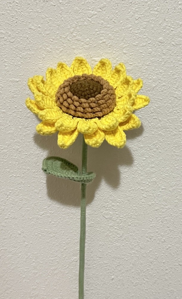 Crochet yarn bouquet