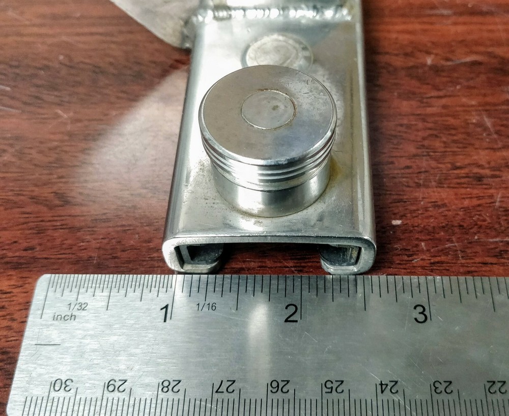 Spinnaker Angled Pole Slider 1/4", Stainless Steel