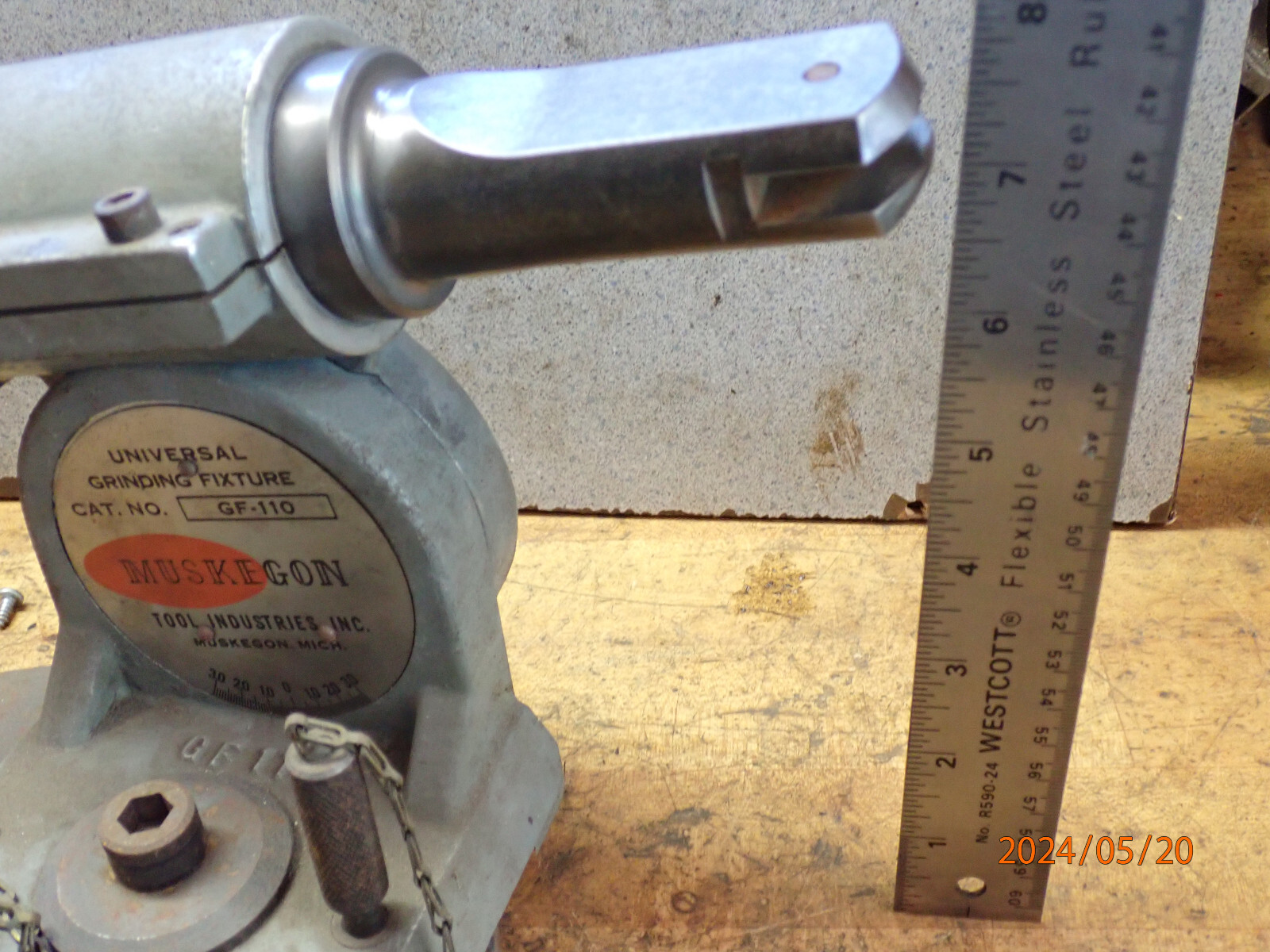MUSKEGON TOOL INDUSTRIES CF-110 UNIVERSAL GRINDING FIXTURE FOR SPADE DRILL BITS