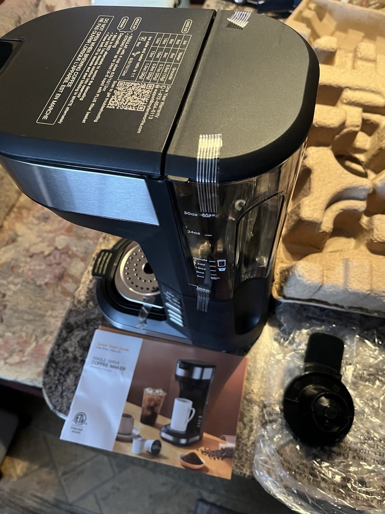 Famiworths Single Serve Iced and Hot Coffee Maker - Open Box