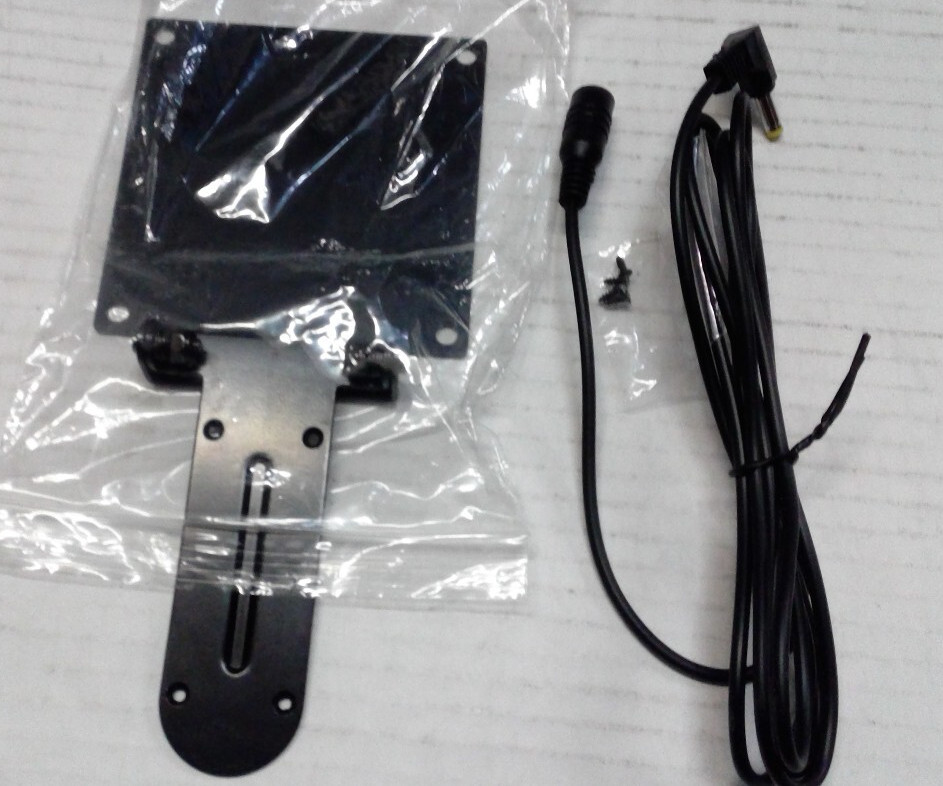 Clinton Electronics CE-L07 LCD 7" HDMl