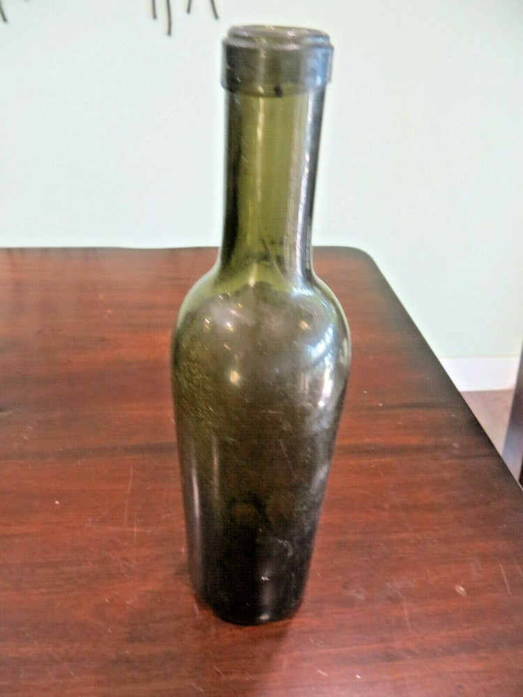 GREEN ANTIQUE BOTTLE DEEP PONTAIL