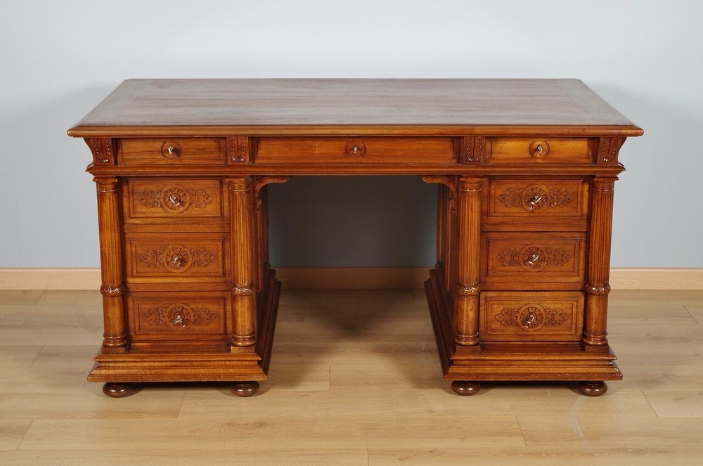 Honoré Dufin: Renaissance style office