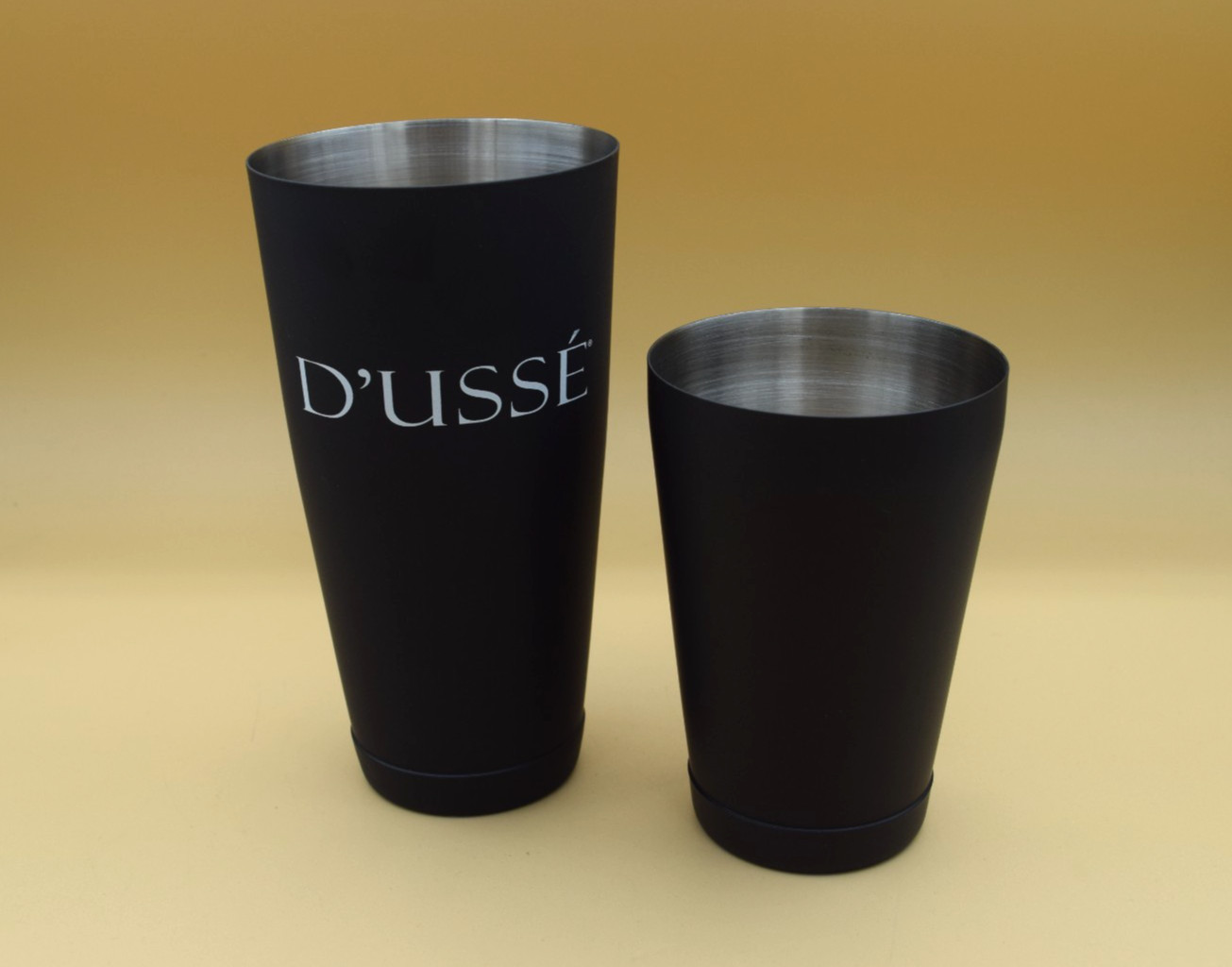 D'USSE  Cognac Shaker 2 Pc Set Boston Style Cocktail Shakers Stainless Steel
