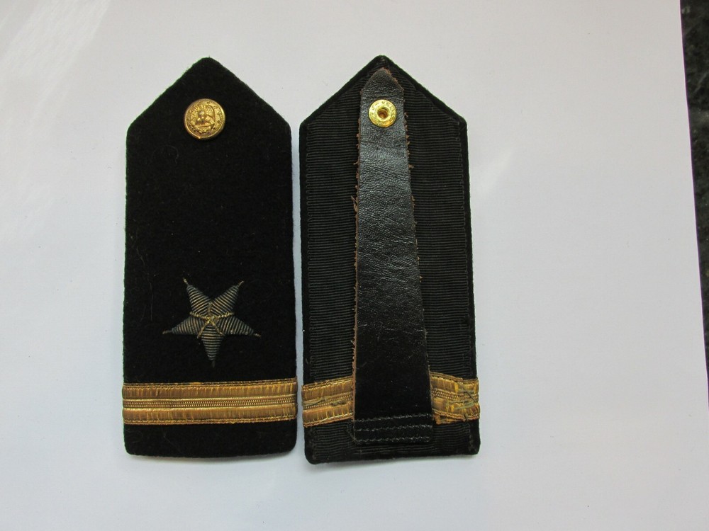 US NAVY ENSIGN Shoulder boards pair matched no maker wool