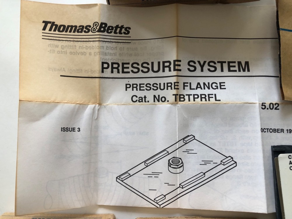 Thomas & Betts Pressure System Flange TBTPRFL 1/8 NPT
