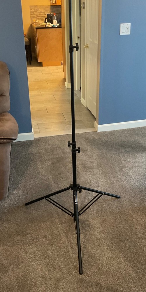 Westcott 8’ LIGHT STAND Durable, Adjustable, & Lightweight NEW