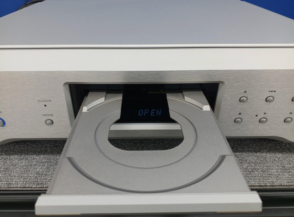 ESOTERIC K-07X SACD/CD Player