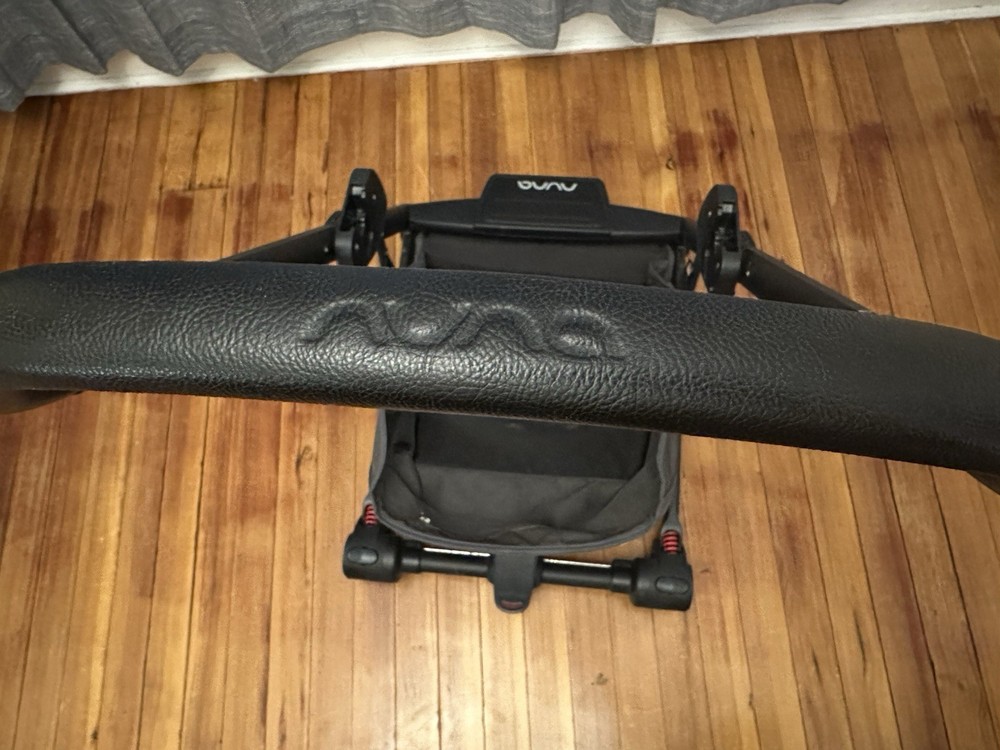 Nuna Mixx Stroller Frame Only READ DESCRIPTION