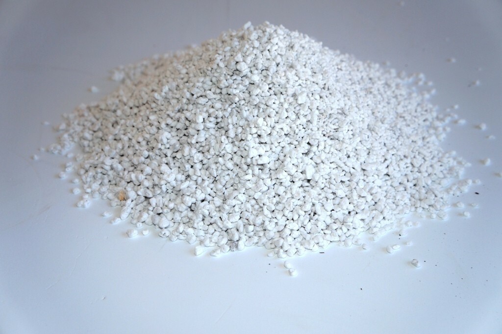 PERLITE (FAST SHIP)  QUALITY MEDIUM FINE, SEED STARTING NURSERY POTTING PLANTS