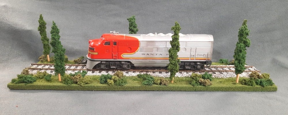 O SCALE 24" SINGLE TRACK DIORAMA TRAIN DISPLAY -"SUMMER SCENE"