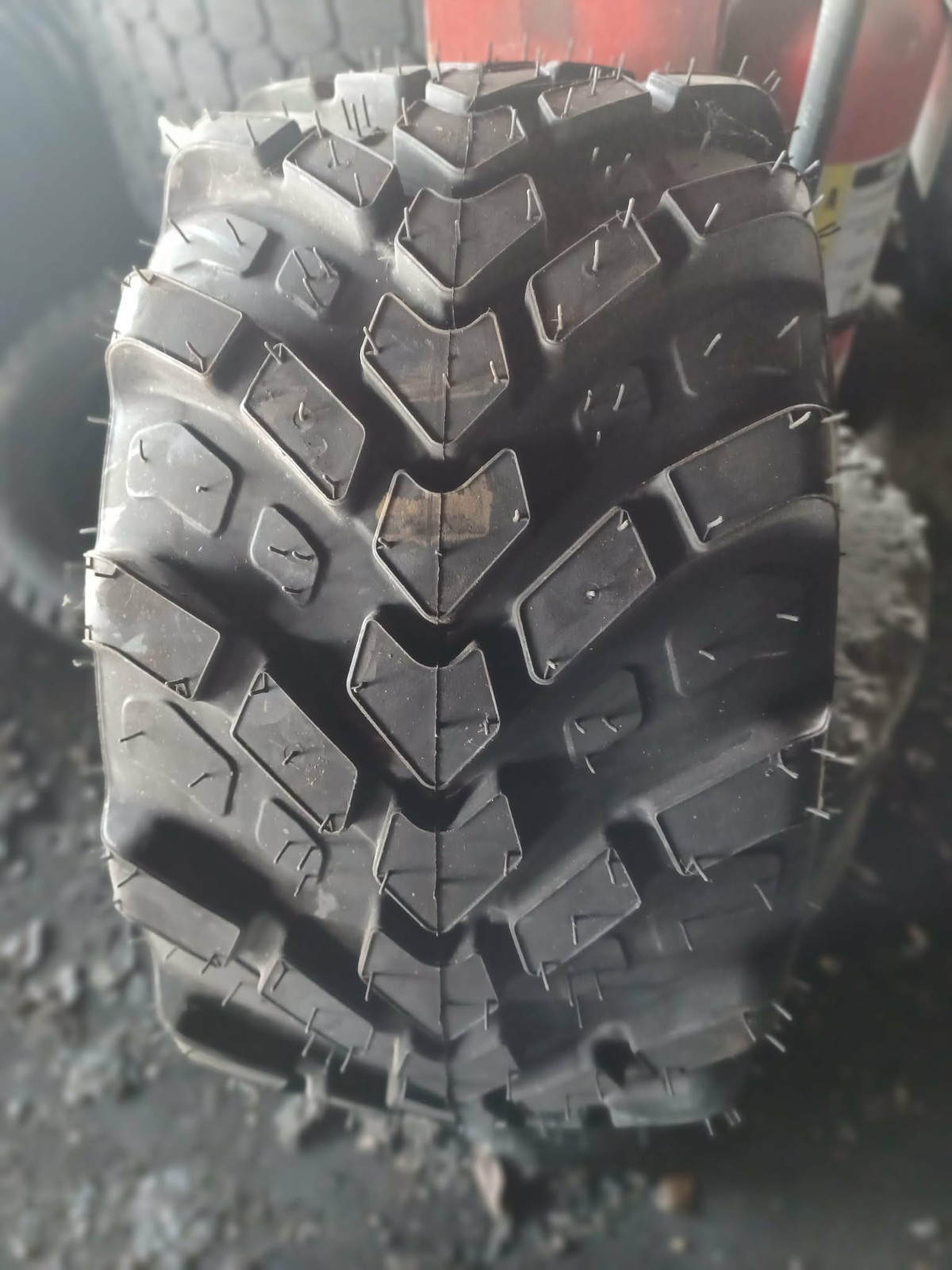 18x8.50-10 TIRE R14T NEW COSMETIC BLEM 6PLY 1885010 18 8.50 10