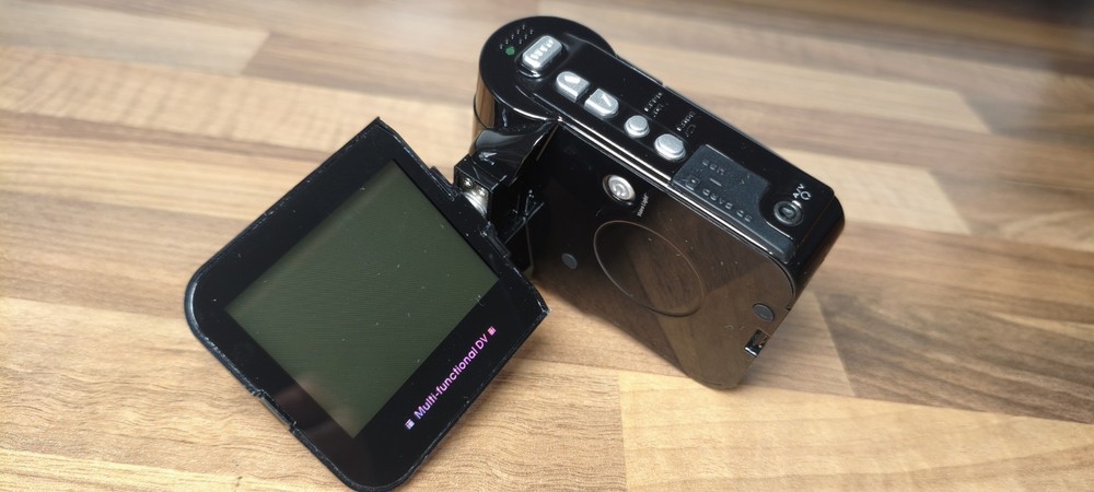 Aiptek DZO-V5OS 5.0MP Compact Digital Video Camera Camcoroder Black Tested