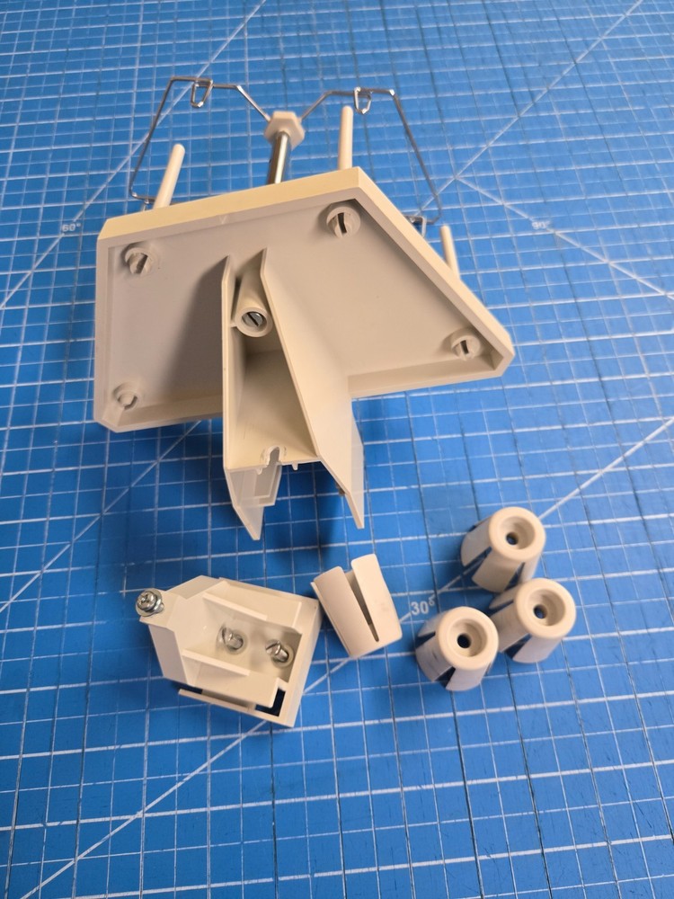 Thread Holder/Thread stand for Pfaff Hobbylock 788 797 799 Serger 5 thread