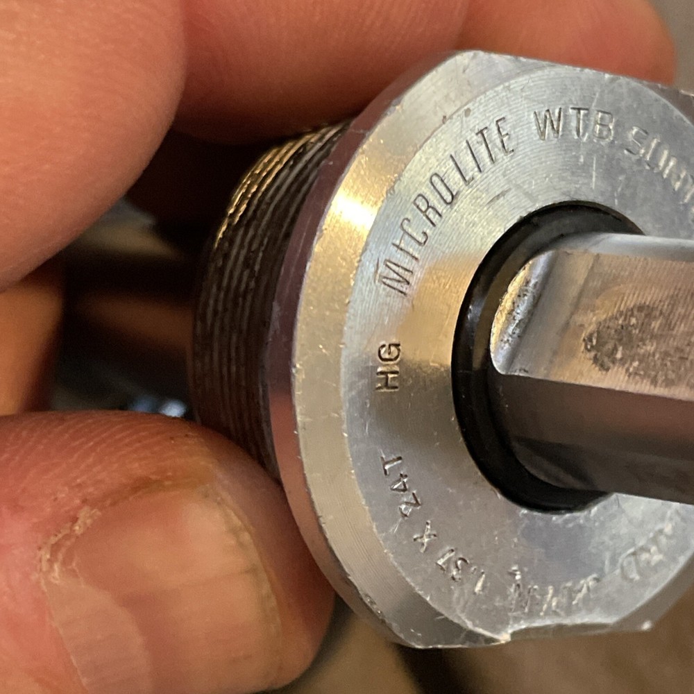 Suntour Microlite Grease Guard Bottom Bracket