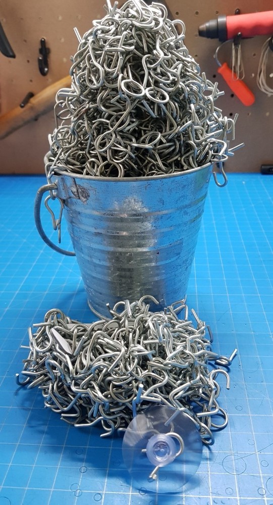 100 One Inch Bulk Metal Hooks Suction Cups 1" Hook
