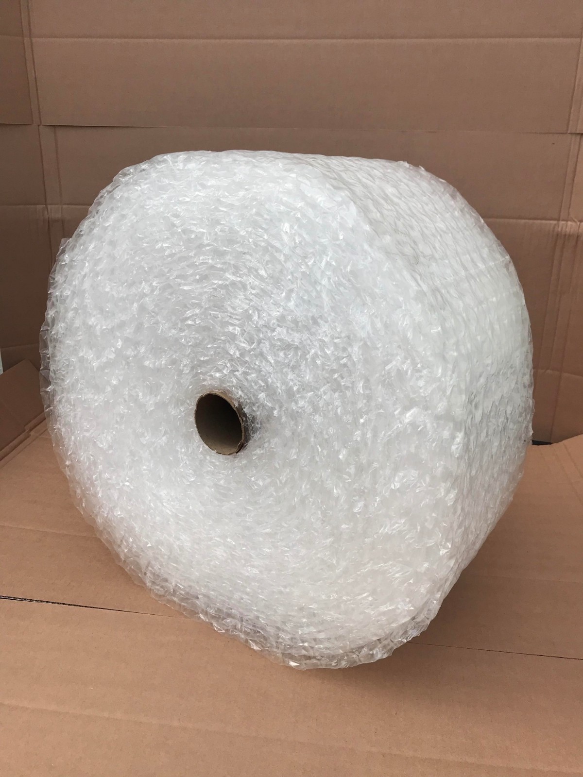 Large Bubble 1/2"x 24”Cushioning Perforated 125 ft Moving / Protection /Shipping