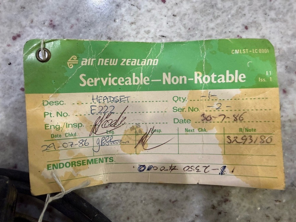 Amplivox Aviation Headset (bad wire Coating) E222