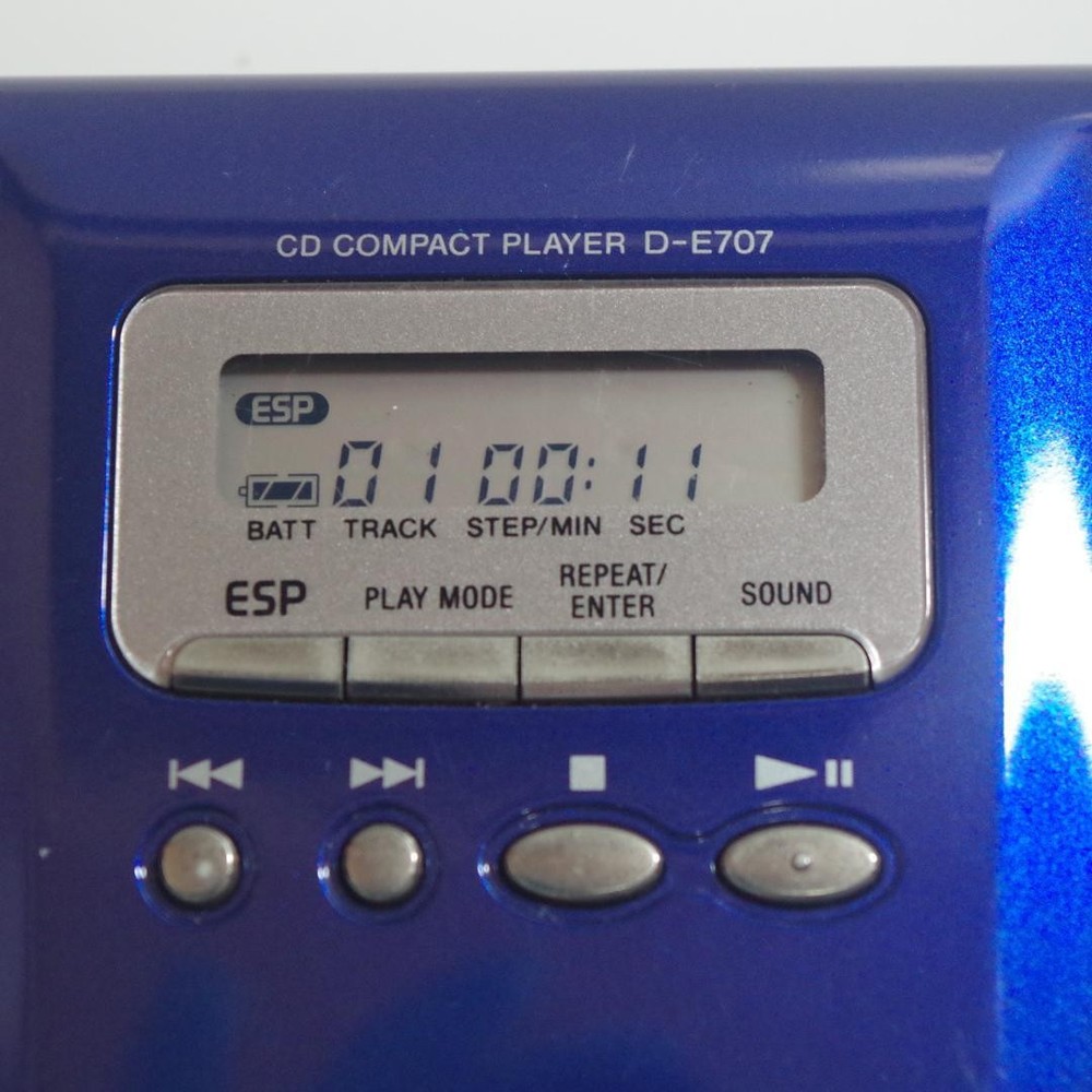 SONY D E707 Portable CD Player Ready to Use Fully Functional Great Excellent