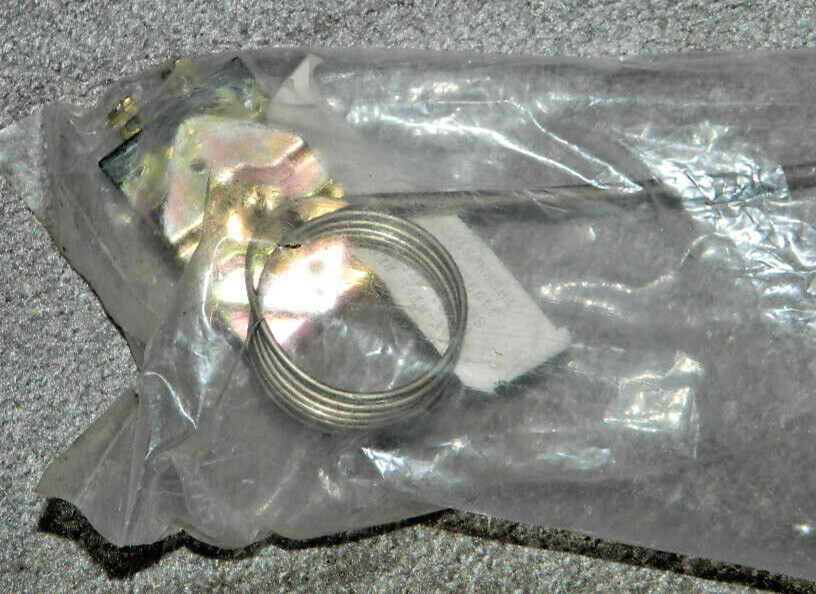 Never Used Robertshaw Model 349950 Thermostat