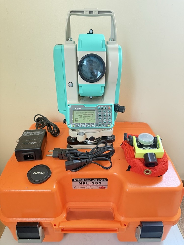 Nikon NPL- 352 Total Station