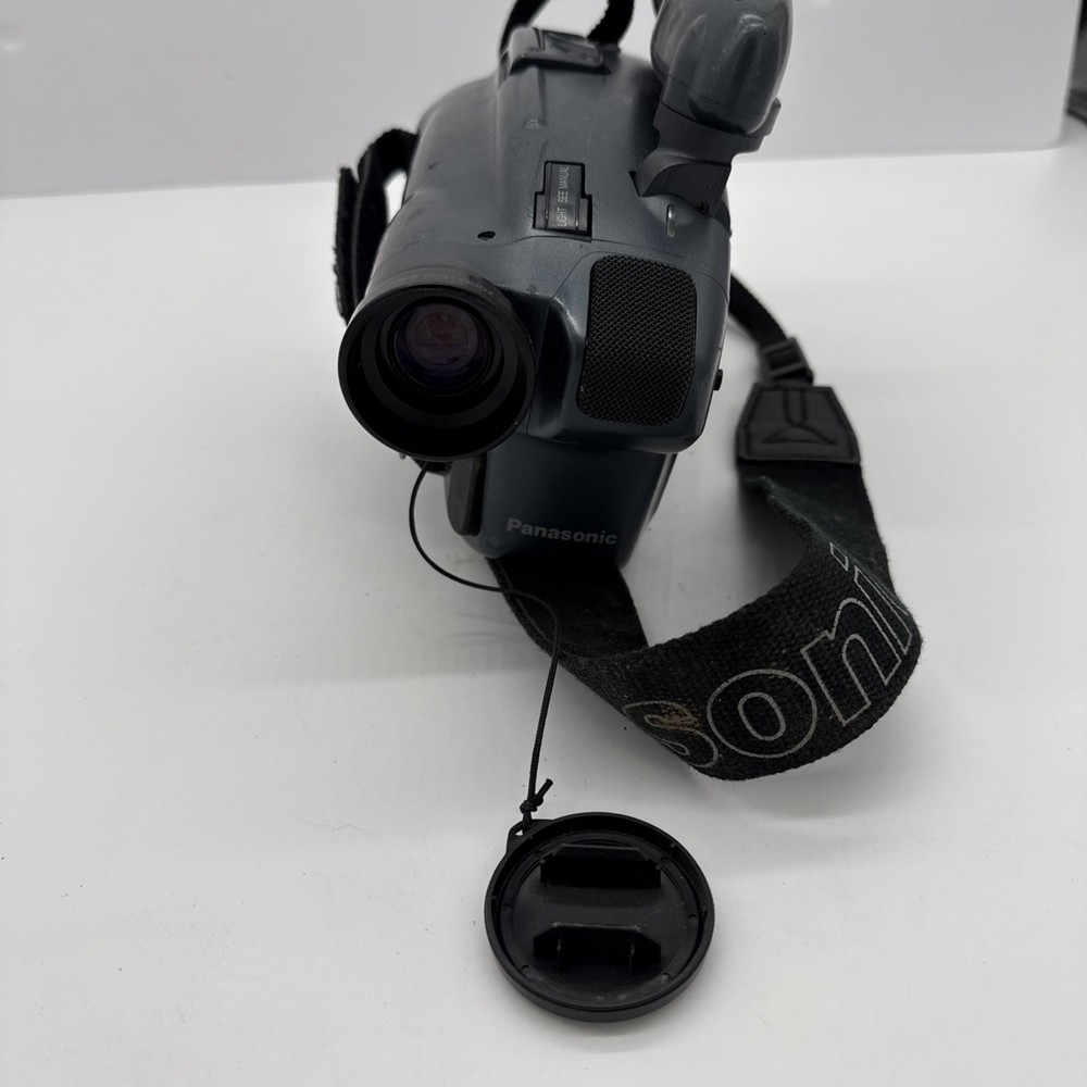 Panasonic Palmcorder PV-19D Untested For Parts