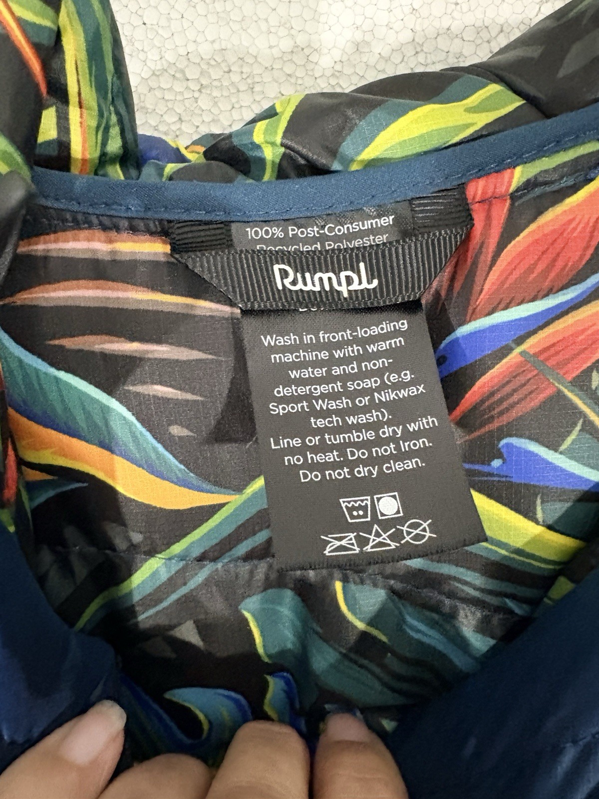 Rumpl Original Puffy Poncho L Navy Blue Hawaii Floral Camping Hiking Packable