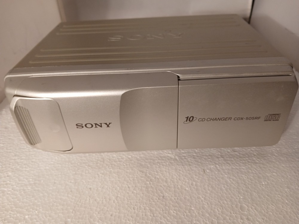 Vintage Sony 10 CD Changer CDX-505RF Untested
