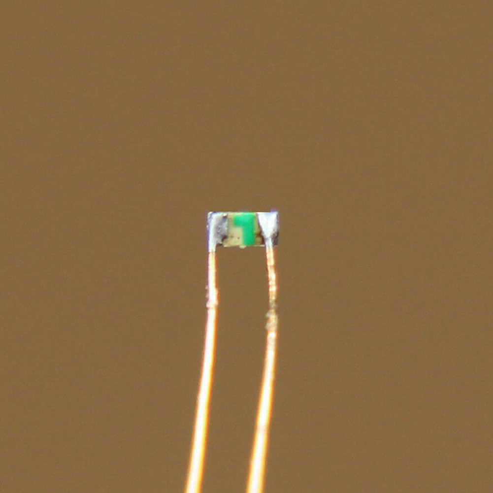 20pcs Pre-wired micro 0.1mm Copper Wire SMD LED 0402 Red Lights Lamps C0402R