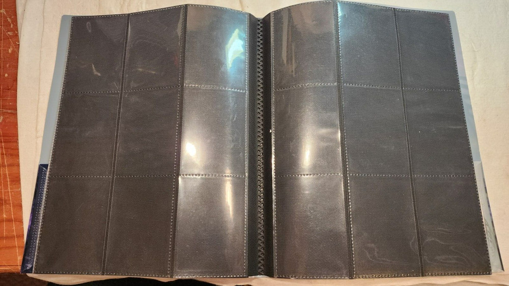 Ultra Pro WARLOCK Dungeons & Dragons 2021 Character Folio Folder Dungeon Master