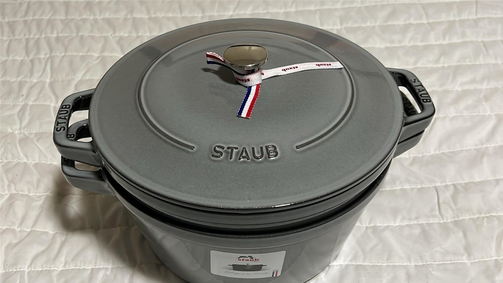 Staub Cast Iron, 5 qt, Round, dutch oven, 3-pc Stackable Set