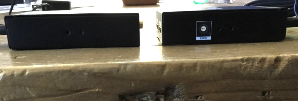 Vanco 280592 HDMI Over Single Cat5e/Cat6 Cable Extender! Transmitter/Receiver