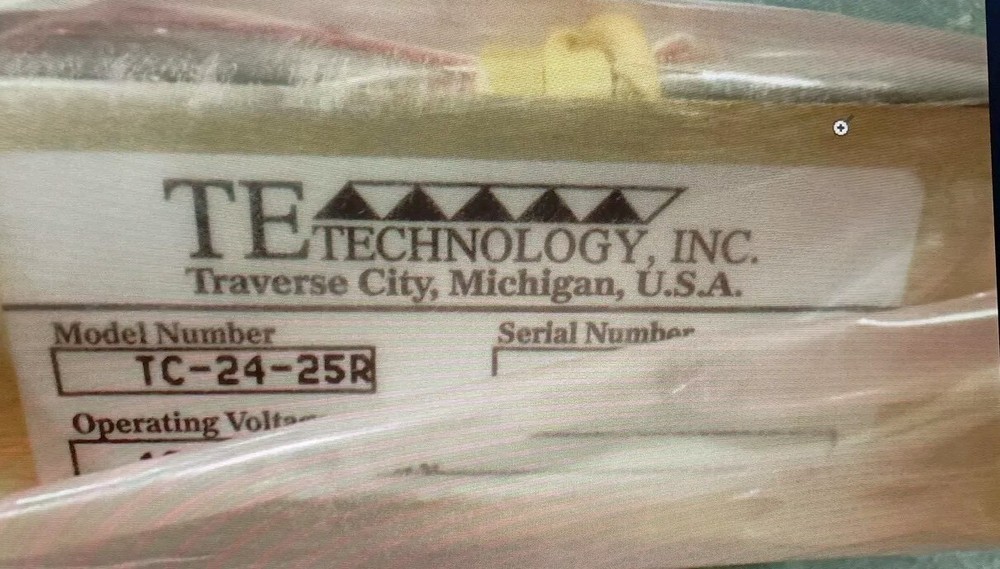TE Technology Inc. Thermoelectric Module Temperature Controller Model TC-24-25R