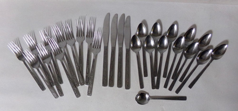 Lifetime Cutlery Unknown Scroll Stainless Flatware Lot