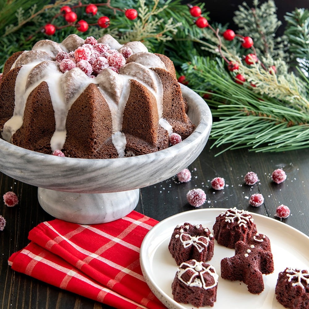 Holiday Teacakes Cakelet Pan