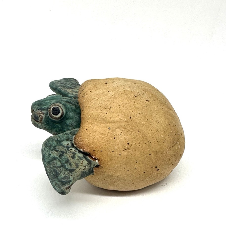 Ceramic Hatching Sea Turtle With Movable Head 3" (G3)